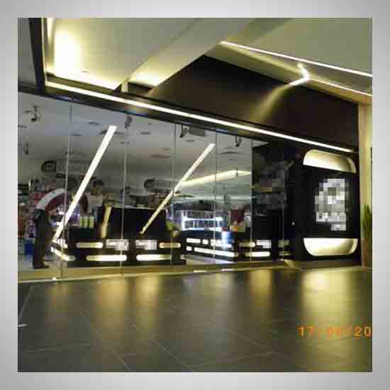 Japanese 100-Yen Shop-01